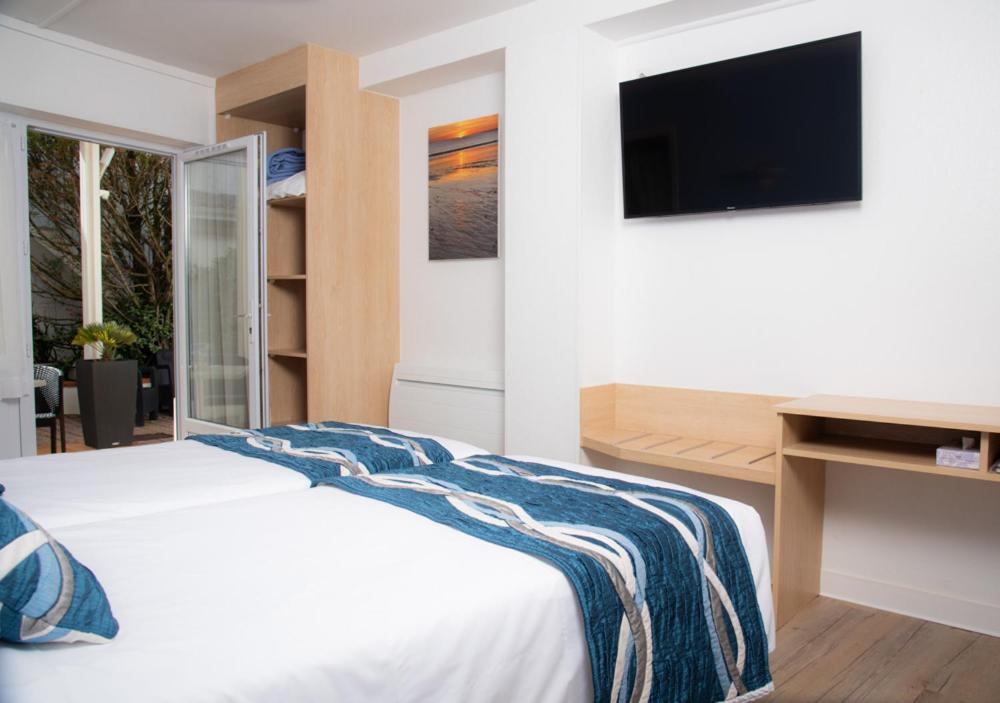 Hotel Les Dunes Ла-Транш-сюр-Мер Экстерьер фото